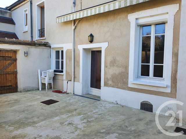Appartement F3 &agrave; louer - 3 pi&egrave;ces - 53,80 m2 - Fontainebleau - 77 - ILE-DE-FRANCE