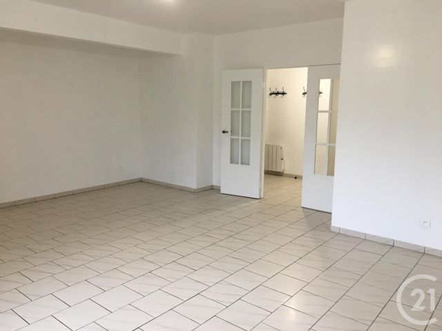 Appartement 2 pièces &agrave; louer - 2 pi&egrave;ces - 61,21 m2 - Avon - 77 - ILE-DE-FRANCE