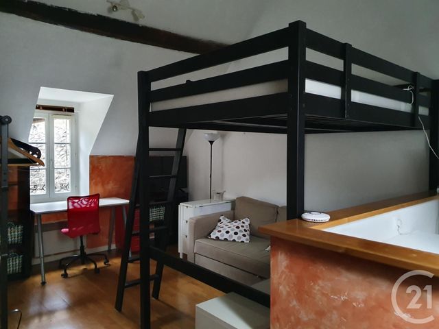Appartement Studio à louer FONTAINEBLEAU
