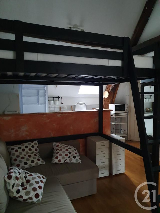 Appartement Studio &agrave; louer - 1 pi&egrave;ce - 24,29 m2 - Fontainebleau - 77 - ILE-DE-FRANCE
