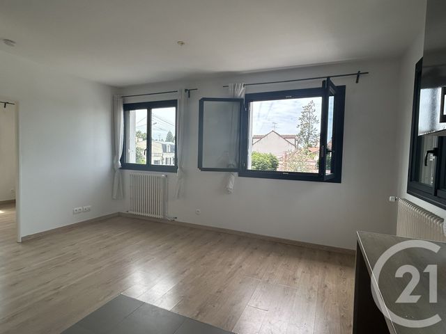 Appartement F3 &agrave; louer - 3 pi&egrave;ces - 53,40 m2 - Bois Le Roi - 77 - ILE-DE-FRANCE