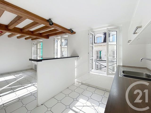 Appartement Duplex &agrave; louer - 5 pi&egrave;ces - 94,21 m2 - Fontainebleau - 77 - ILE-DE-FRANCE