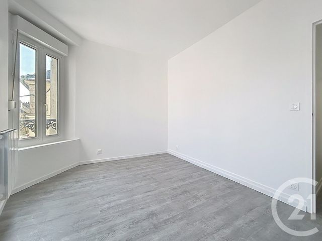 Appartement 2 pièces &agrave; louer - 2 pi&egrave;ces - 37,64 m2 - Fontainebleau - 77 - ILE-DE-FRANCE