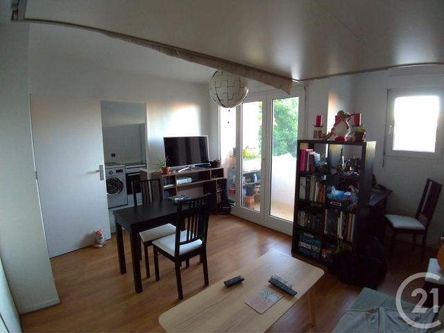Appartement Studio &agrave; louer - 1 pi&egrave;ce - 35,47 m2 - Fontainebleau - 77 - ILE-DE-FRANCE