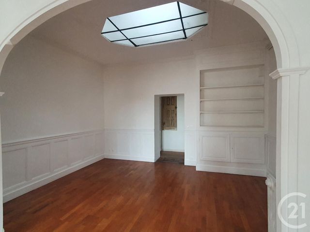 Appartement F5 &agrave; louer - 5 pi&egrave;ces - 99,13 m2 - Fontainebleau - 77 - ILE-DE-FRANCE