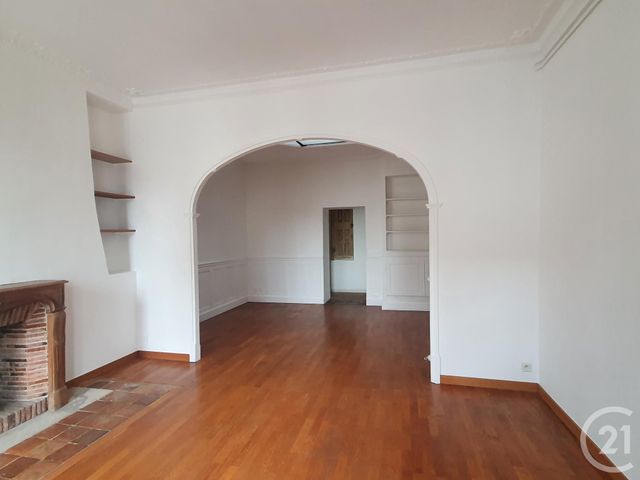 Appartement F5 &agrave; louer - 5 pi&egrave;ces - 99,13 m2 - Fontainebleau - 77 - ILE-DE-FRANCE