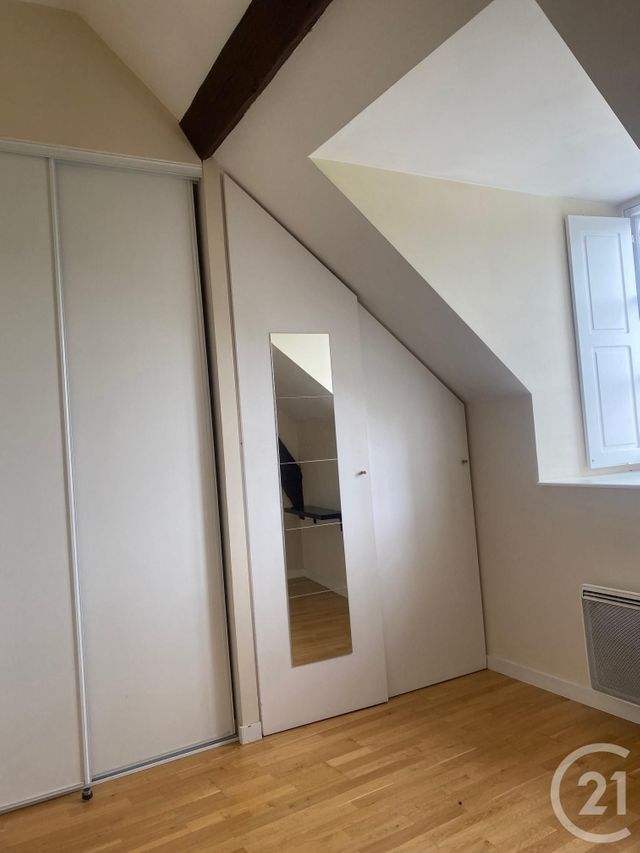 Appartement 2 pièces &agrave; louer - 2 pi&egrave;ces - 38,78 m2 - Fontainebleau - 77 - ILE-DE-FRANCE
