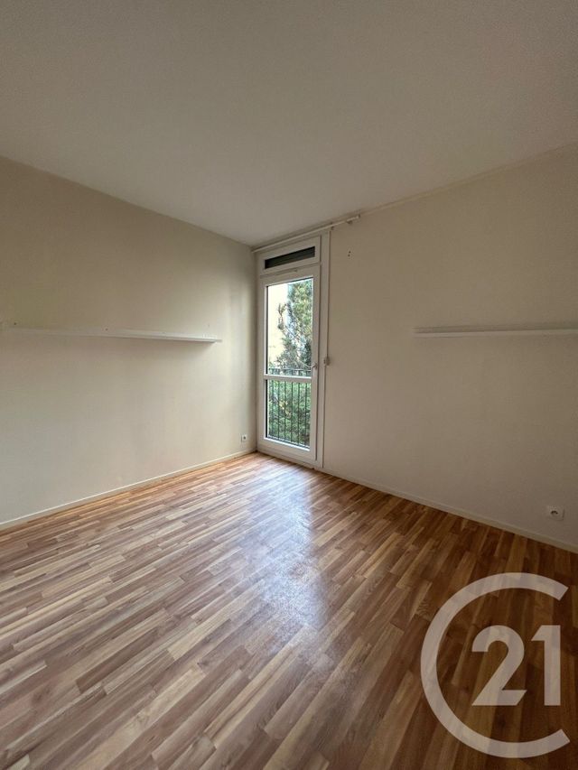 Appartement 3 pièces &agrave; louer - 3 pi&egrave;ces - 63 m2 - Avon - 77 - ILE-DE-FRANCE