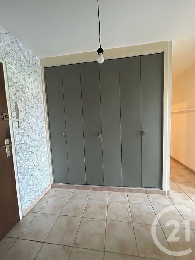Appartement 3 pièces &agrave; louer - 3 pi&egrave;ces - 63 m2 - Avon - 77 - ILE-DE-FRANCE
