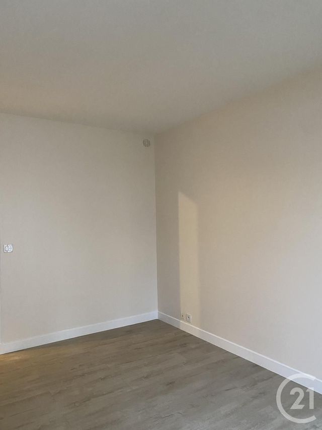 Appartement 2 pièces &agrave; louer - 2 pi&egrave;ces - 54,01 m2 - Fontainebleau - 77 - ILE-DE-FRANCE