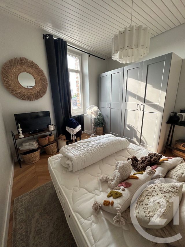 Appartement 2 pièces &agrave; louer - 2 pi&egrave;ces - 62,46 m2 - Fontainebleau - 77 - ILE-DE-FRANCE
