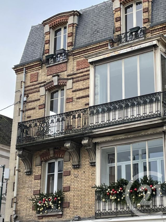 Appartement 2 pièces &agrave; louer - 2 pi&egrave;ces - 24,37 m2 - Fontainebleau - 77 - ILE-DE-FRANCE