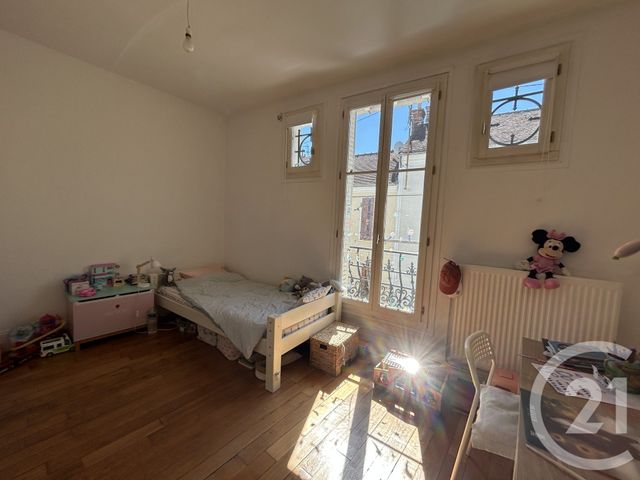 Maison &agrave; louer - 8 pi&egrave;ces - 162,22 m2 - Fontainebleau - 77 - ILE-DE-FRANCE