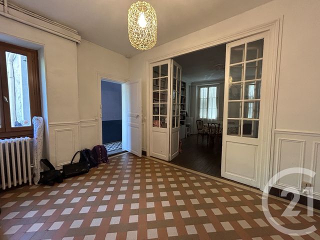 Maison &agrave; louer - 8 pi&egrave;ces - 162,22 m2 - Fontainebleau - 77 - ILE-DE-FRANCE
