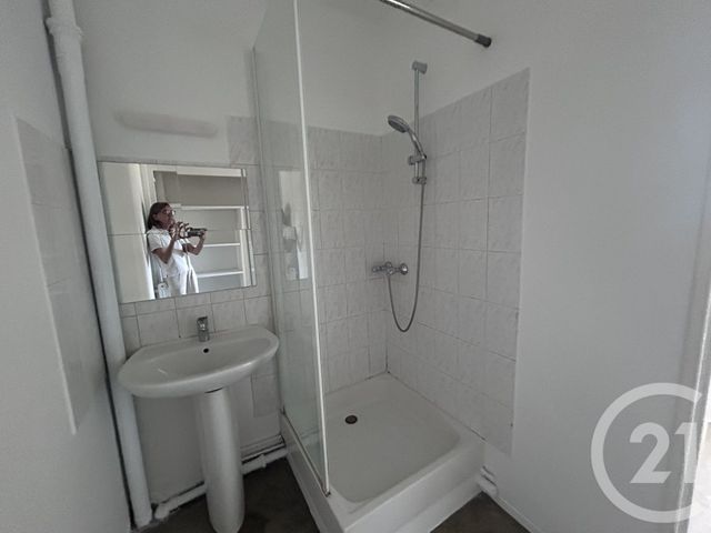 Appartement 3 pièces &agrave; louer - 3 pi&egrave;ces - 49,98 m2 - Avon - 77 - ILE-DE-FRANCE