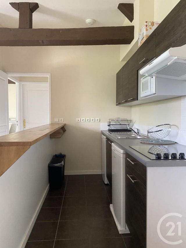 Appartement 2 pièces &agrave; louer - 2 pi&egrave;ces - 38,22 m2 - Fontainebleau - 77 - ILE-DE-FRANCE