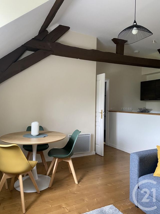 Appartement 2 pièces &agrave; louer - 2 pi&egrave;ces - 38,22 m2 - Fontainebleau - 77 - ILE-DE-FRANCE