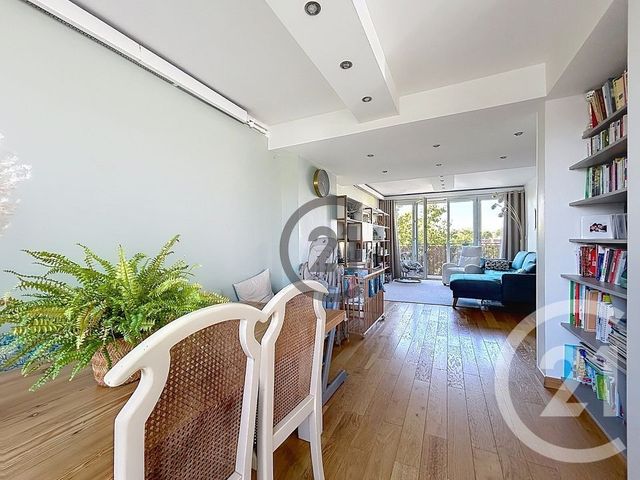 Appartement 5 pieces &agrave; louer - 5 pi&egrave;ces - 80,80 m2 - Fontainebleau - 77 - ILE-DE-FRANCE
