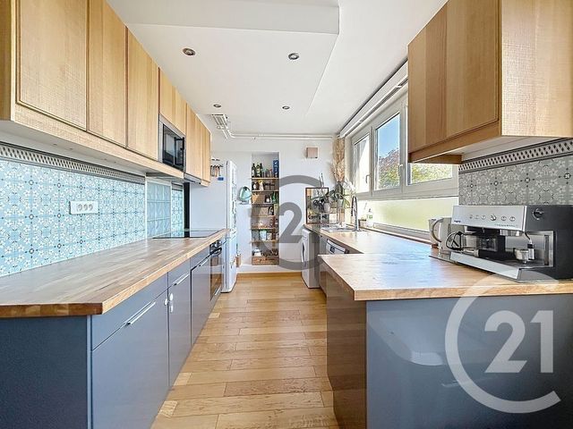 Appartement 5 pieces &agrave; louer - 5 pi&egrave;ces - 80,80 m2 - Fontainebleau - 77 - ILE-DE-FRANCE