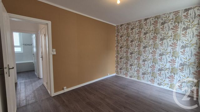 Appartement T3 &agrave; louer - 3 pi&egrave;ces - 61,46 m2 - Avon - 77 - ILE-DE-FRANCE