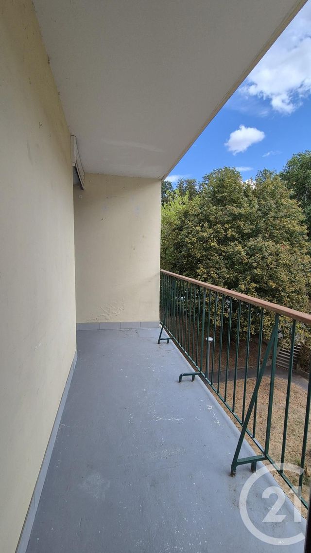 Appartement T3 &agrave; louer - 3 pi&egrave;ces - 61,46 m2 - Avon - 77 - ILE-DE-FRANCE