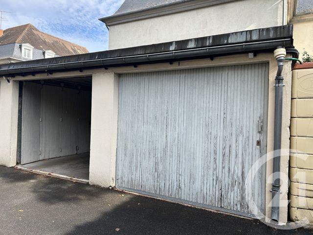 Appartement 3 pièces &agrave; louer - 3 pi&egrave;ces - 61 m2 - Fontainebleau - 77 - ILE-DE-FRANCE