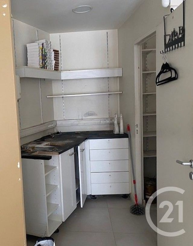 Local commercial à louer - 100.0 m2 - 77 - Seine-et-Marne