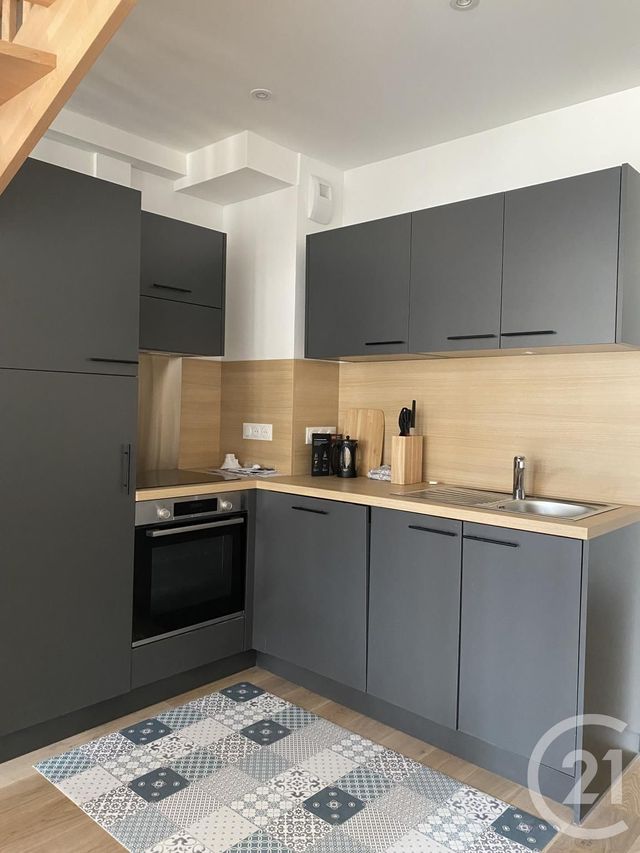Appartement 2 pièces &agrave; louer - 2 pi&egrave;ces - 46,60 m2 - Fontainebleau - 77 - ILE-DE-FRANCE