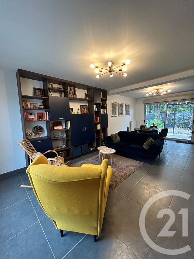 Maison &agrave; louer - 5 pi&egrave;ces - 100,44 m2 - Hericy - 77 - ILE-DE-FRANCE