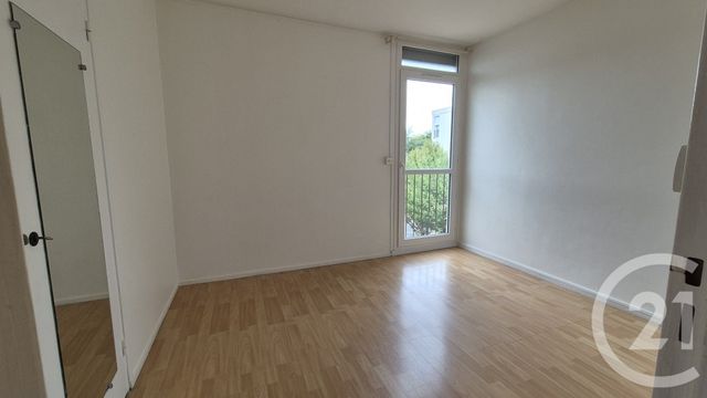 Appartement T3 &agrave; louer - 3 pi&egrave;ces - 55,35 m2 - Avon - 77 - ILE-DE-FRANCE