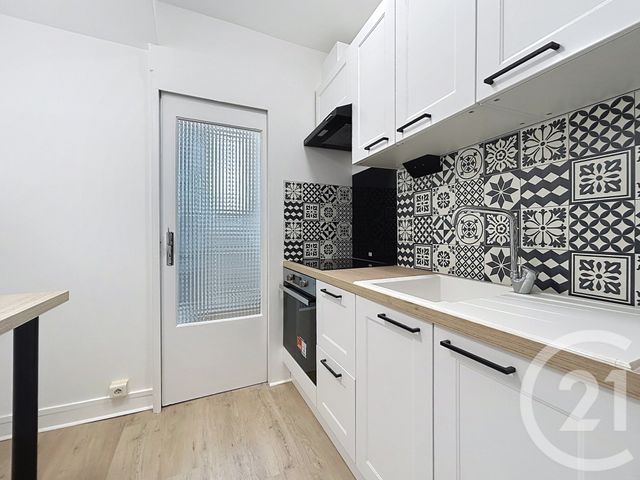 Appartement 2 pièces &agrave; louer - 2 pi&egrave;ces - 47,88 m2 - Fontainebleau - 77 - ILE-DE-FRANCE