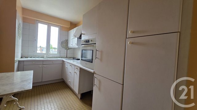 Appartement 3 pièces &agrave; louer - 3 pi&egrave;ces - 68,64 m2 - Fontainebleau - 77 - ILE-DE-FRANCE