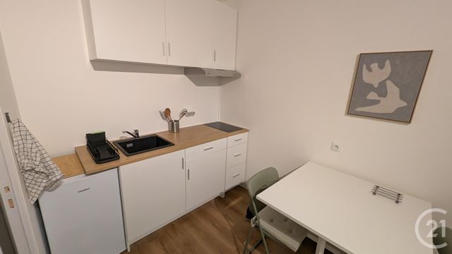 Appartement Studio &agrave; louer - 1 pi&egrave;ce - 17,05 m2 - Fontainebleau - 77 - ILE-DE-FRANCE