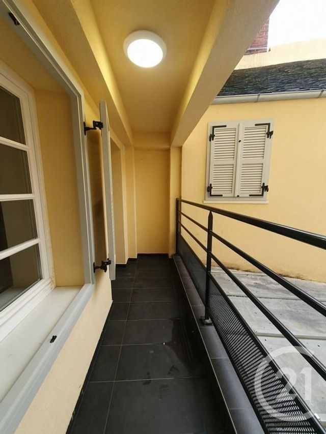 Appartement 3 pièces &agrave; louer - 3 pi&egrave;ces - 65,34 m2 - Melun - 77 - ILE-DE-FRANCE