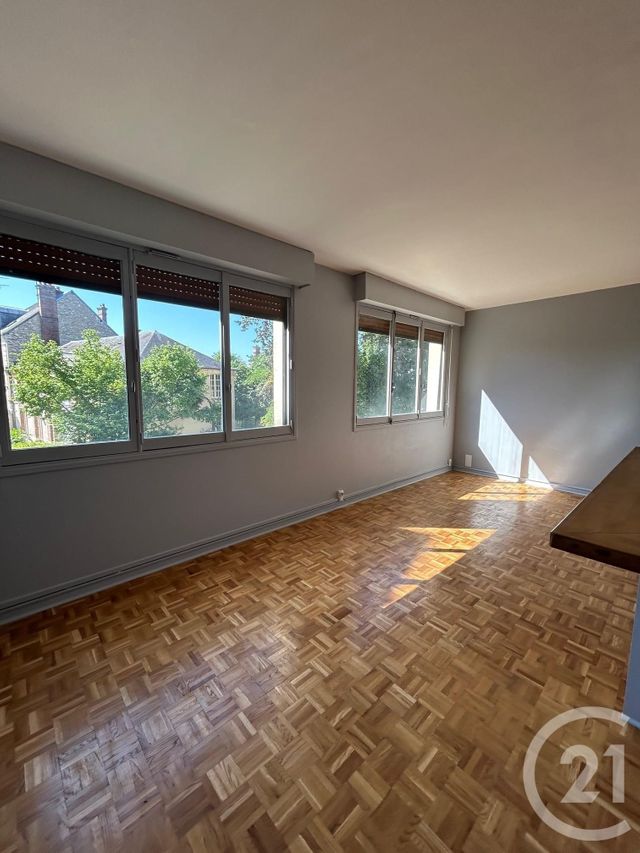 Appartement 1 pièce 29 m² · à Fontainebleau · 28,6 m² · 680 €/mois