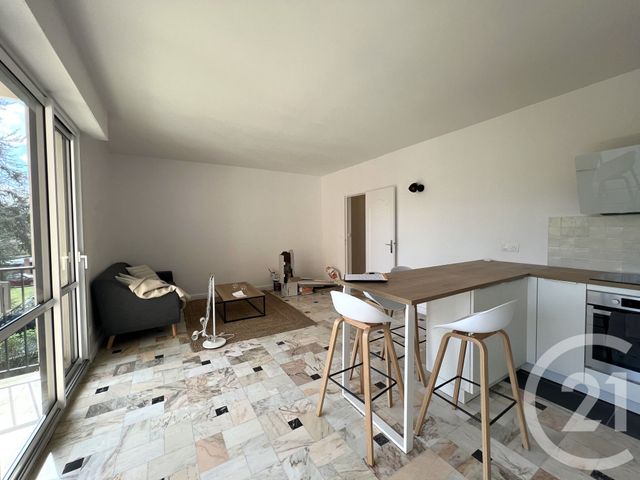 Appartement 3 pièces &agrave; louer - 3 pi&egrave;ces - 60,02 m2 - Avon - 77 - ILE-DE-FRANCE