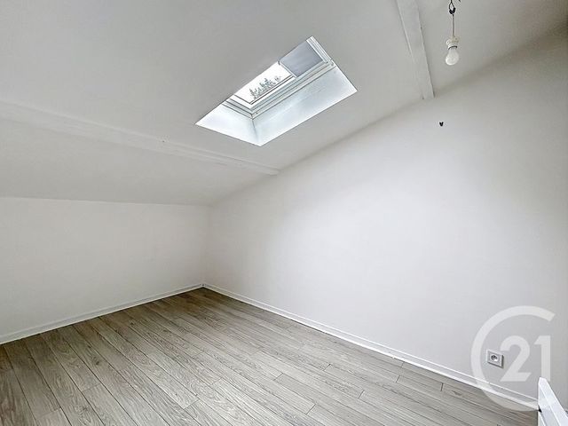 Appartement T3 &agrave; louer - 3 pi&egrave;ces - 53,57 m2 - Thomery - 77 - ILE-DE-FRANCE
