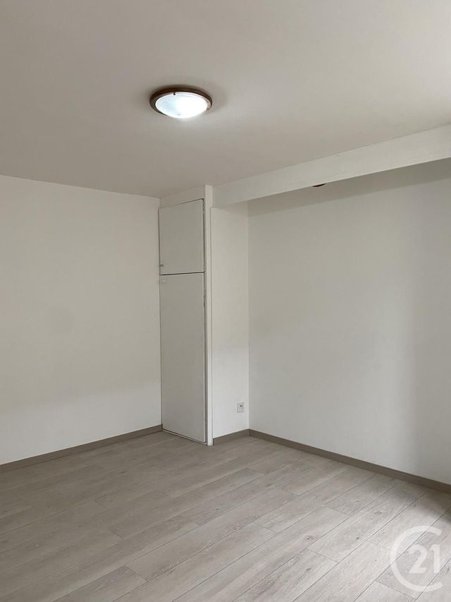 Appartement 2 pièces &agrave; louer - 2 pi&egrave;ces - 32,20 m2 - Fontainebleau - 77 - ILE-DE-FRANCE