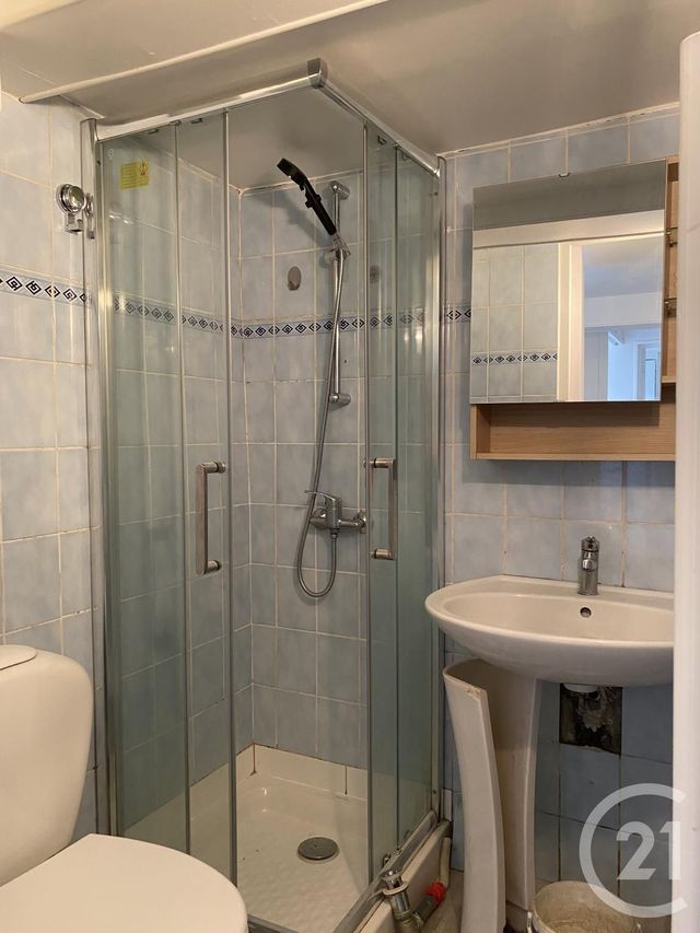 Appartement 2 pièces &agrave; louer - 2 pi&egrave;ces - 32,20 m2 - Fontainebleau - 77 - ILE-DE-FRANCE