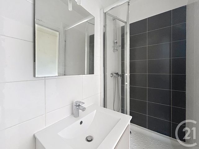 Appartement 2 pièces &agrave; vendre - 2 pi&egrave;ces - 26,10 m2 - Fontainebleau - 77 - ILE-DE-FRANCE