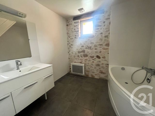 Maison &agrave; louer - 6 pi&egrave;ces - 122,85 m2 - Bois Le Roi - 77 - ILE-DE-FRANCE