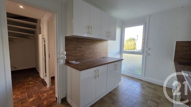 Maison &agrave; louer - 5 pi&egrave;ces - 89,32 m2 - Avon - 77 - ILE-DE-FRANCE