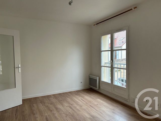 Appartement T1 &agrave; louer - 1 pi&egrave;ce - 24 m2 - Avon - 77 - ILE-DE-FRANCE