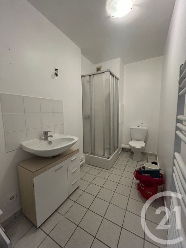 Appartement T1 &agrave; louer - 1 pi&egrave;ce - 24 m2 - Avon - 77 - ILE-DE-FRANCE