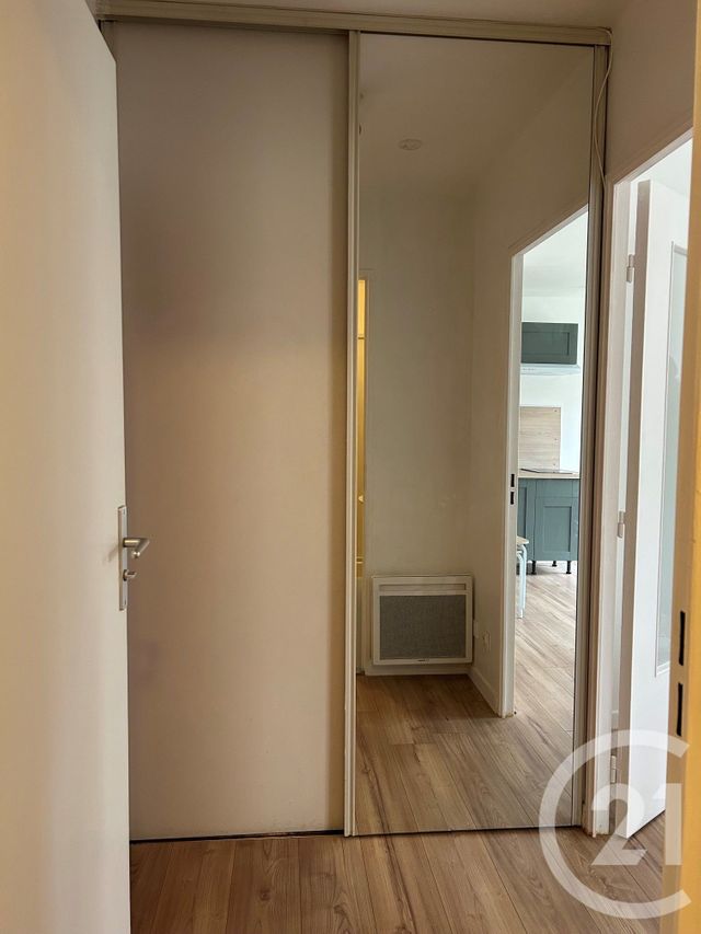 Appartement T1 &agrave; louer - 1 pi&egrave;ce - 24 m2 - Avon - 77 - ILE-DE-FRANCE