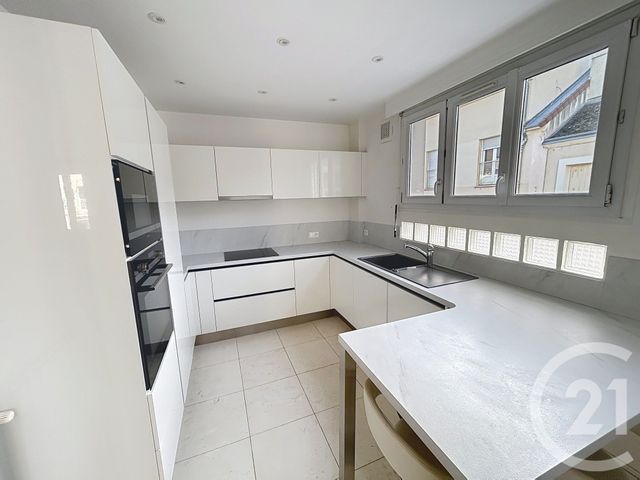 Appartement T5 &agrave; louer - 4 pi&egrave;ces - 106 m2 - Reims - 51 - CHAMPAGNE-ARDENNE