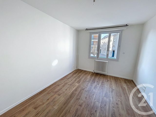 Appartement T5 &agrave; louer - 4 pi&egrave;ces - 106 m2 - Reims - 51 - CHAMPAGNE-ARDENNE