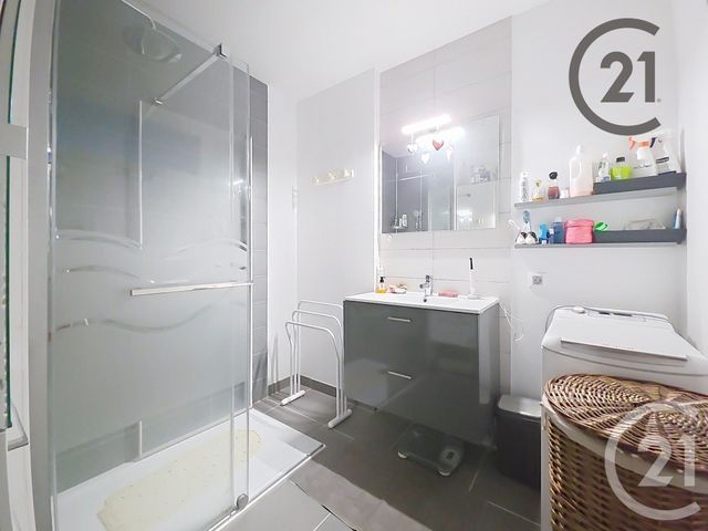 Appartement T3 à vendre - 3 pièces - 66,68 m2 - Reims - 51 - CHAMPAGNE-ARDENNE