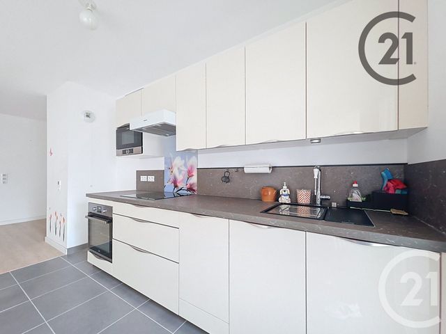 Appartement T3 &agrave; vendre - 3 pi&egrave;ces - 66,68 m2 - Reims - 51 - CHAMPAGNE-ARDENNE