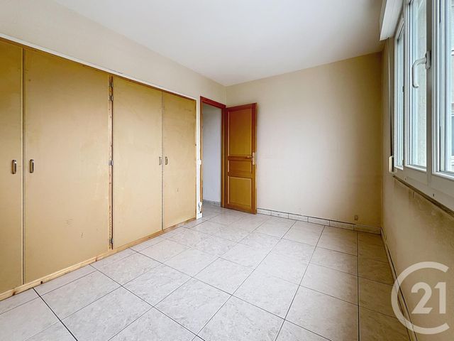 Appartement T4 à vendre - 4 pièces - 76,48 m2 - Reims - 51 - CHAMPAGNE-ARDENNE